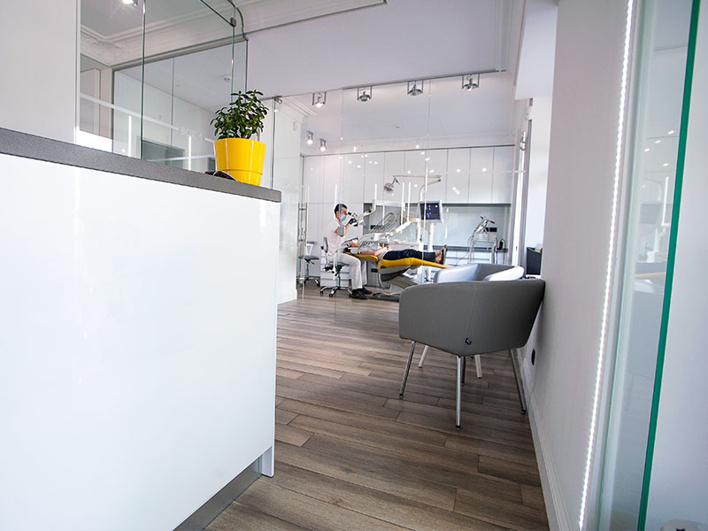 Prosthodontist in West Orange